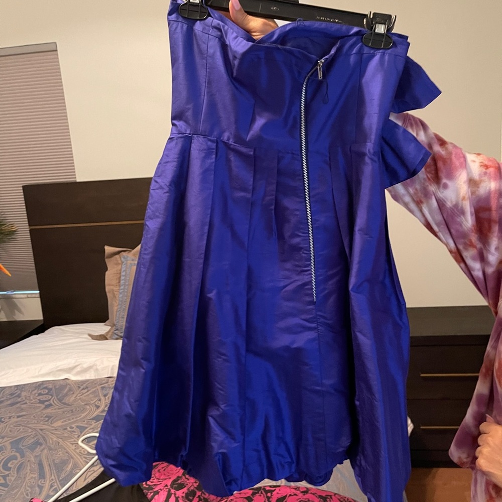 Dress - Picture 2 of 3